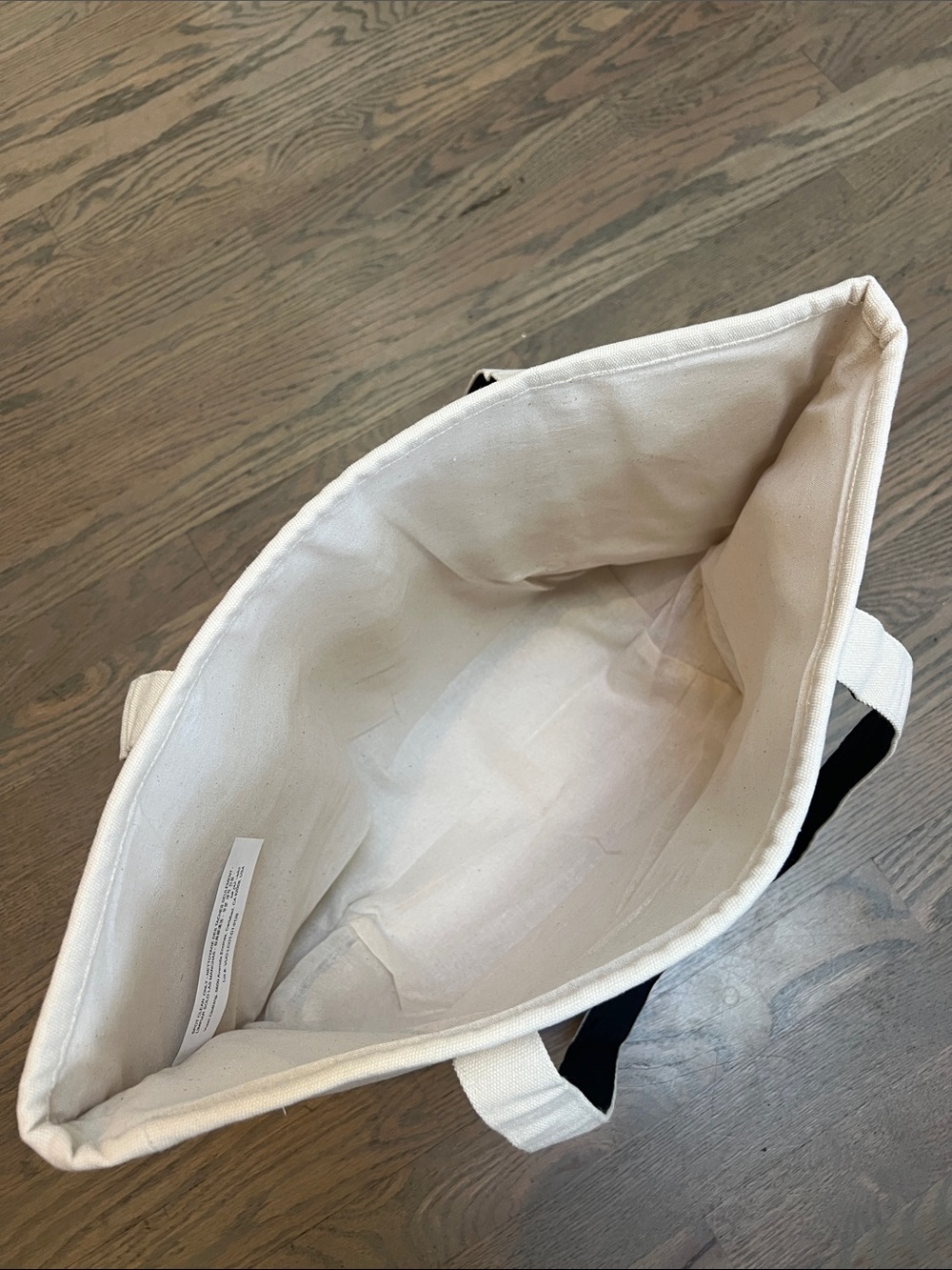 Vuori Two-Tone Canvas Tote in Cream and Black - Picture 3 of 3
